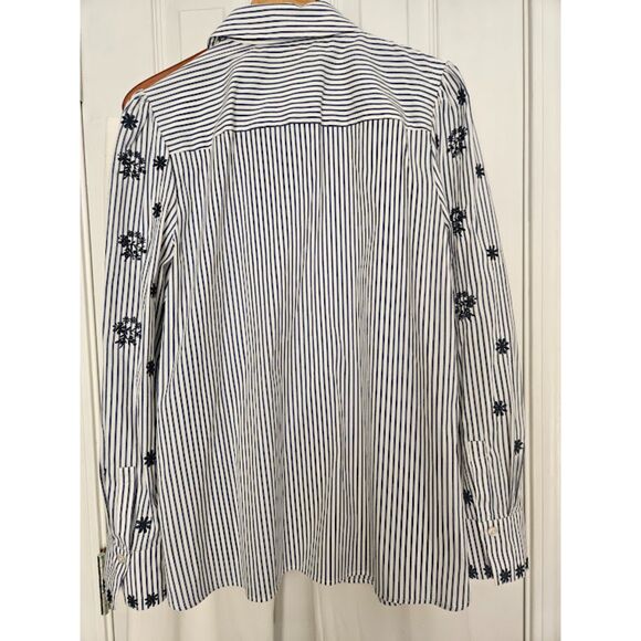 Chico's size 1 blouse - Picture 2 of 6